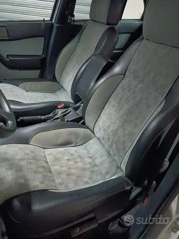 Usata Alfa Romeo 155 116 CV (85 kW) 1994 Grigio Berlina
