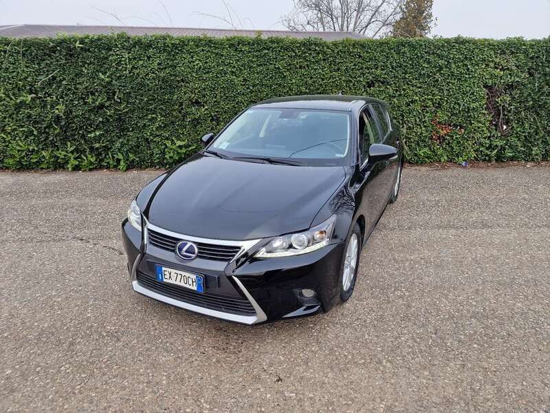 Other Usata 2014 Lexus CT200h Business Edition Tre volumi | 11.997 € (Buon prezzo) - Immagine 1/4