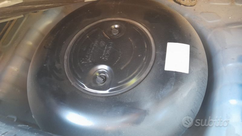 Usata Hyundai i10 66 CV (48 kW) 2015 Blu Utilitaria