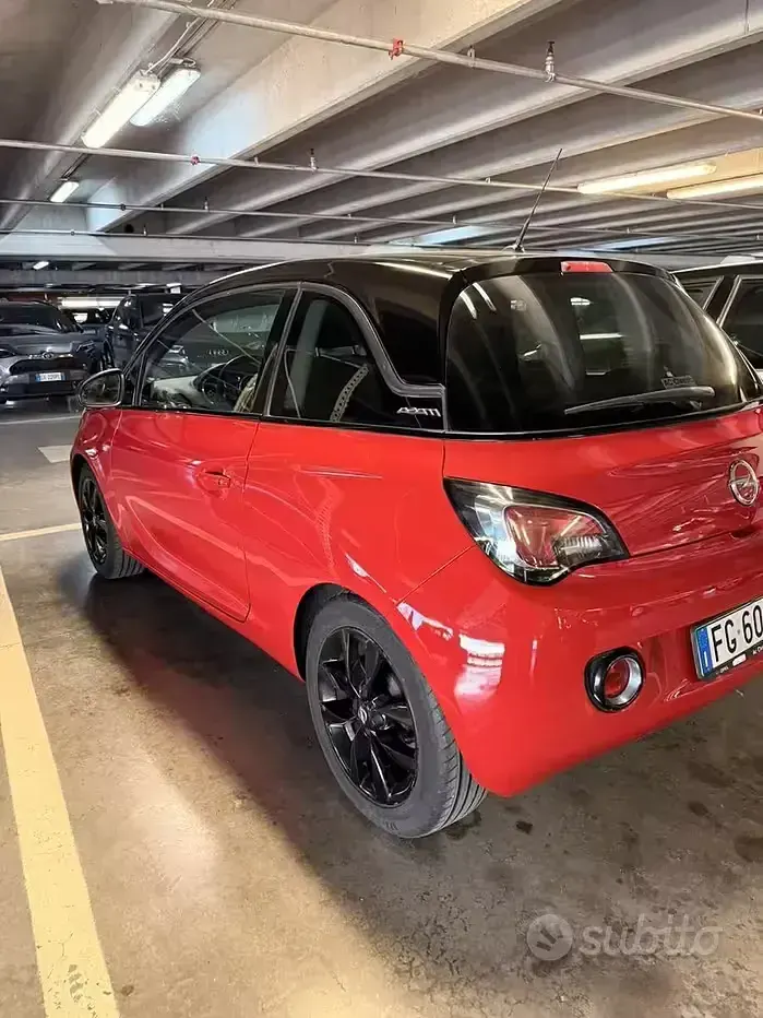 Usata Opel Adam 69 CV (50 kW) 2017 Rosso Utilitaria