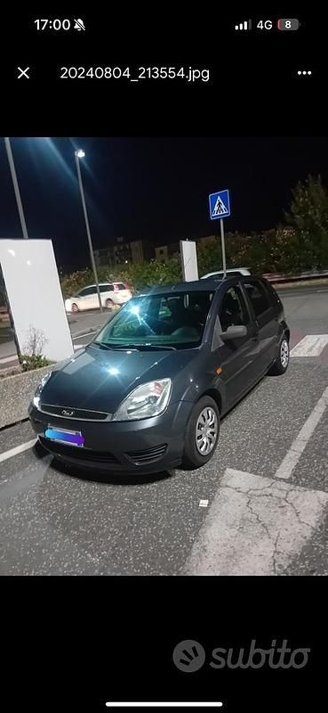 Usata Ford Fiesta 2005 Blu Berlina