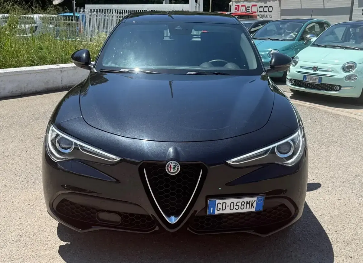 Usata Alfa Romeo Stelvio Super 160 CV (117 kW) 2020 Nero SUV