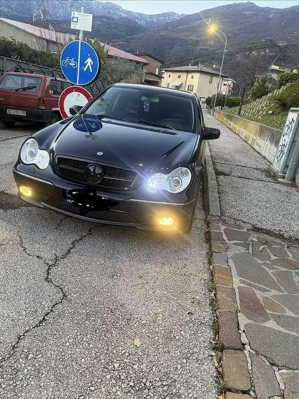 Usata Mercedes C220 Classic 150 CV (110 kW) 2006 Berlina