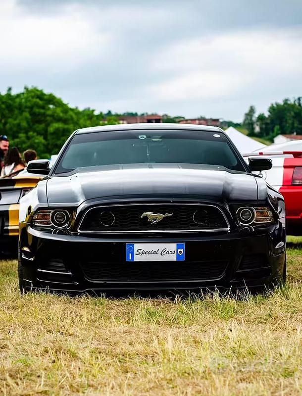 Usata Ford Mustang 342 CV (251 kW) 2012 Nero Berlina