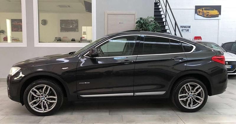 Usata BMW X4 xLine 190 CV (139 kW) 2017 Grigio canna fucile SUV