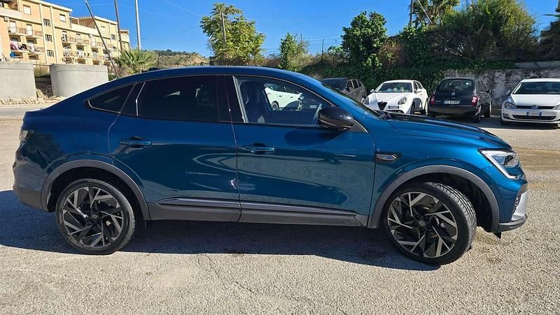 Usata Renault Arkana Techno 140 CV (102 kW) 2024 Blu/azzurro SUV