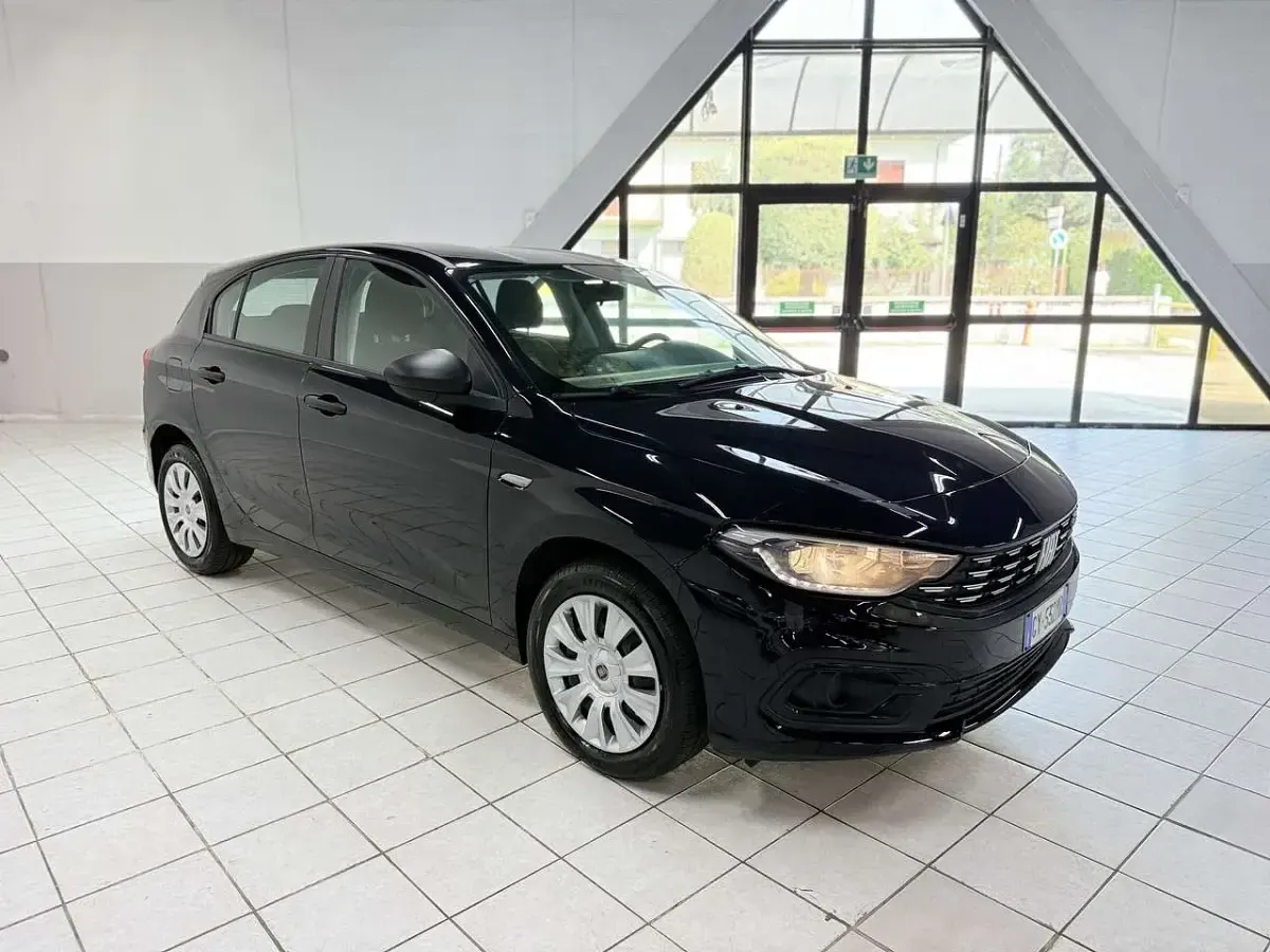 Usata Fiat Tipo 131 CV (96 kW) 2025 Nero Berlina