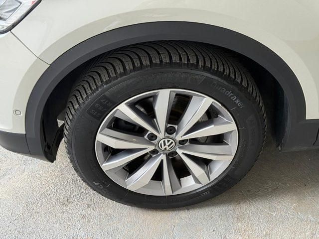 Usata VW T-Roc Life 150 CV (110 kW) 2022 Bianco SUV