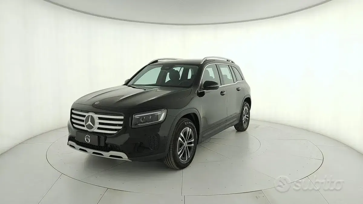 Usata Mercedes GLB180 Advanced 116 CV (85 kW) 2025 SUV