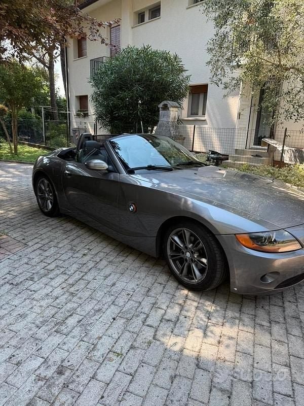 Usata BMW Z4 170 CV (125 kW) 2004 Grigio Cabrio