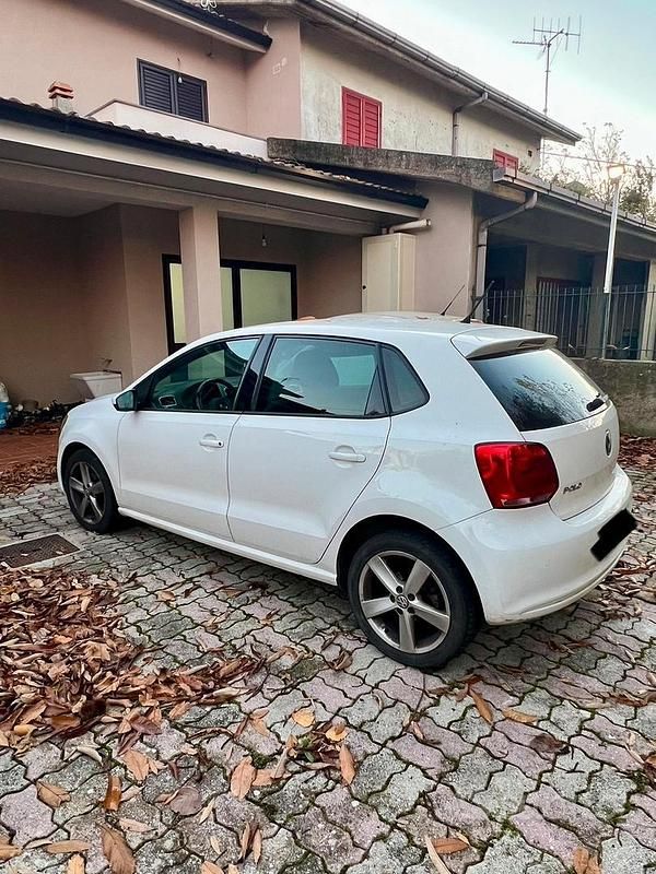 Usata VW Polo Highline 90 CV (66 kW) 2012 Bianco Berlina