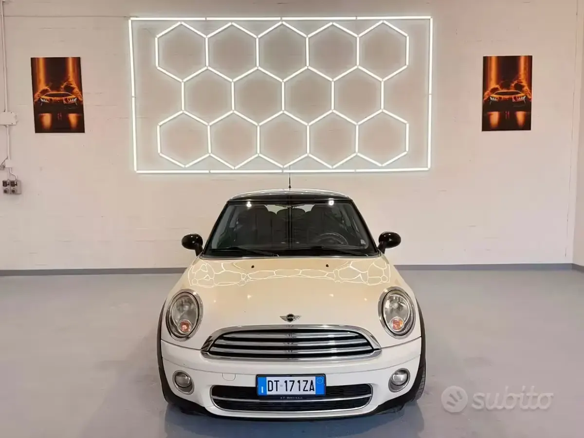 Usata Mini Cooper 120 CV (88 kW) 2009 Utilitaria