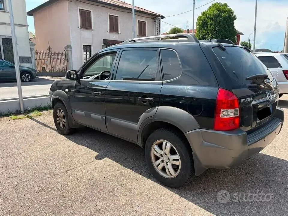 Usata Hyundai Tucson Active 140 CV (102 kW) 2006 Nero SUV