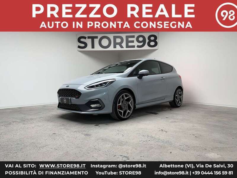 Usato 2018 Ford Fiesta 1.5 Benzin 200 CV (21.990 €)