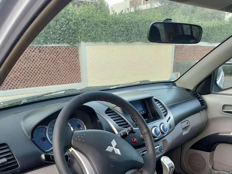 Grigio Usata 2006 Mitsubishi L200 Intense Pick-up | 12.000 € (Buon prezzo) - Immagine 1/4