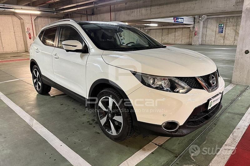 Usata Nissan Qashqai N-Connecta 110 CV (80 kW) 2017 Bianco SUV