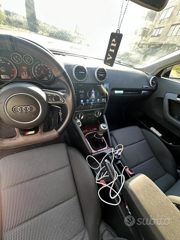 Usata Audi A3 105 CV (77 kW) 2011 Nero Utilitaria