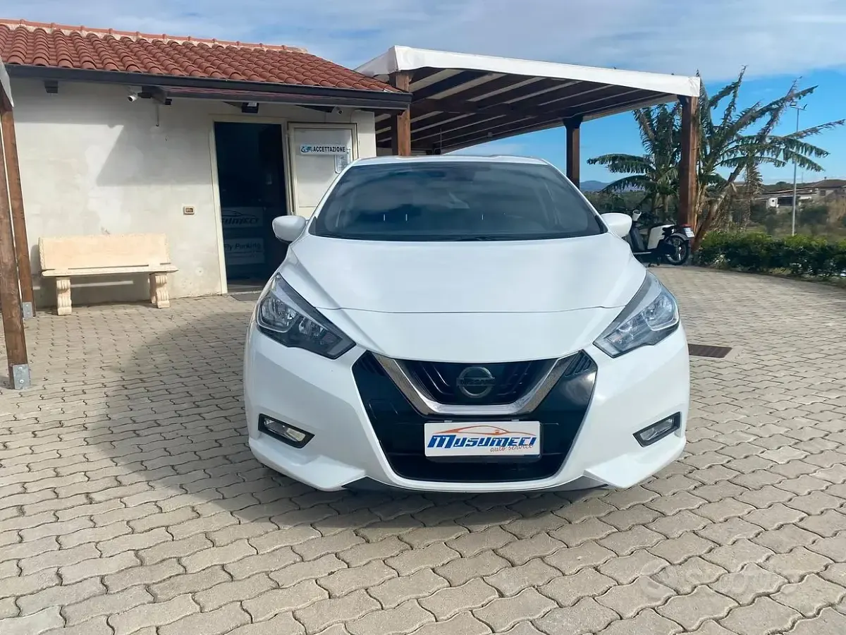 Usata Nissan Micra N-Connecta 90 CV (66 kW) 2018 Bianco Utilitaria