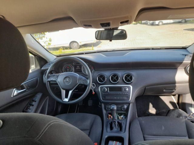 Usata Mercedes A180 108 CV (79 kW) 2013 Grigio Berlina