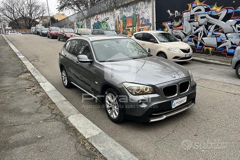 Usata BMW X1 177 CV (130 kW) 2011 Grigio SUV