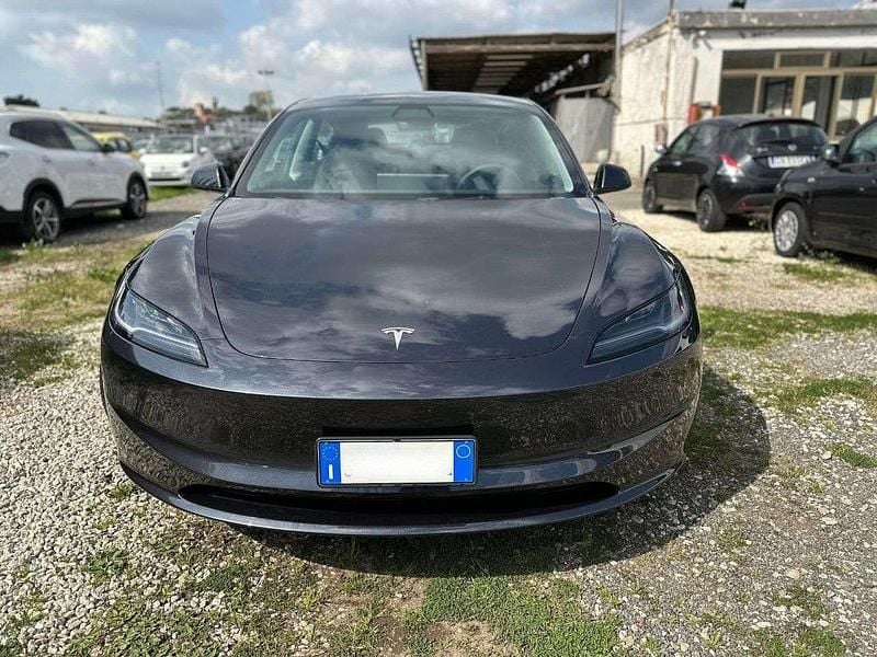 Usata Tesla Model 3 Standard Range 235 kW (320 CV) 2023 Grigio stealth Berlina