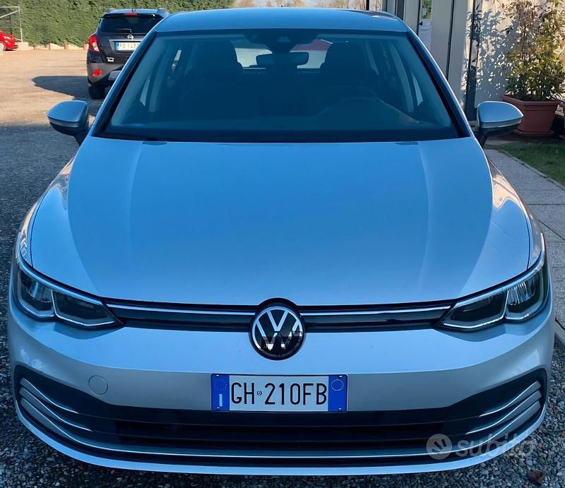 Usata VW Golf VII Style 116 CV (85 kW) 2021 Grigio Utilitaria