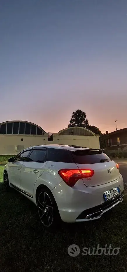 Usata Citroën DS5 163 CV (119 kW) 2012 Bianco Utilitaria