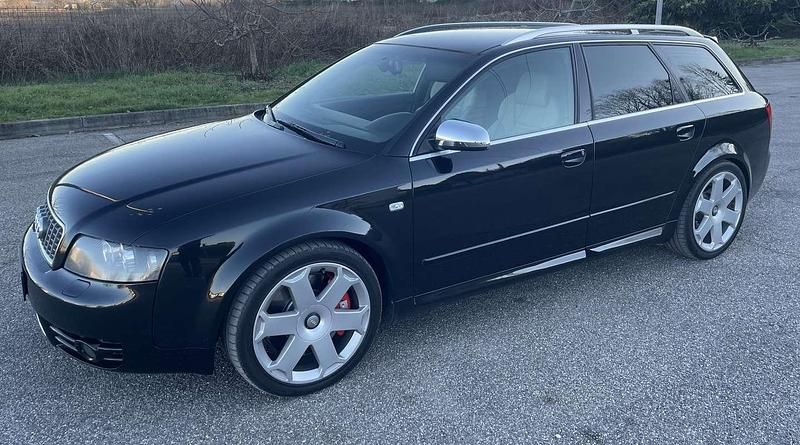 Usata Audi A4 Ambiente 344 CV (253 kW) 2003 Nero Station wagon