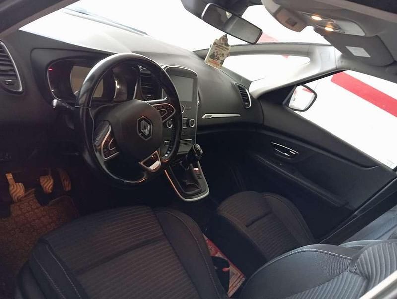 Usata Renault Grand Scénic IV Intens 110 CV (80 kW) 2017 Argento Monovolume