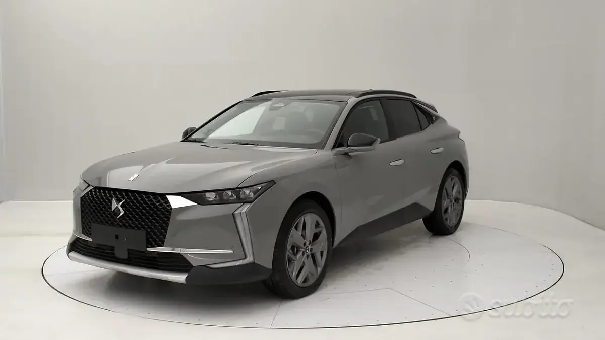Usata DS Automobiles DS4 Crossback Trocadero 131 CV (96 kW) 2023 SUV