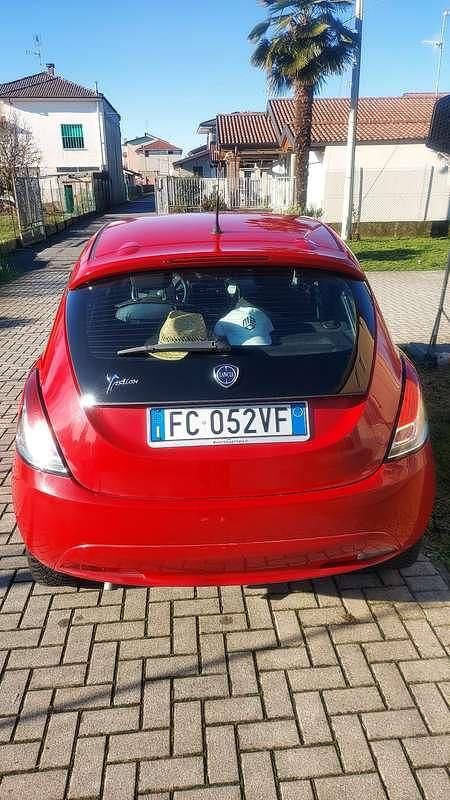 Usata Lancia Ypsilon Silver 95 CV (69 kW) 2016 Utilitaria