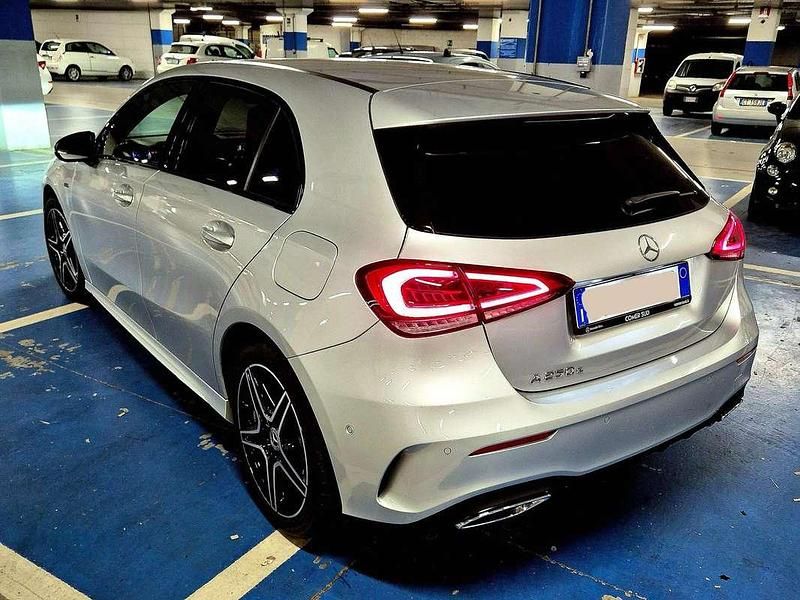 Usata Mercedes A250 Premium Plus 218 CV (160 kW) 2022 Argento Berlina