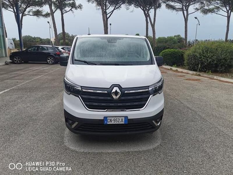 Usata Renault Trafic 150 CV (110 kW) 2023 Bianco Monovolume