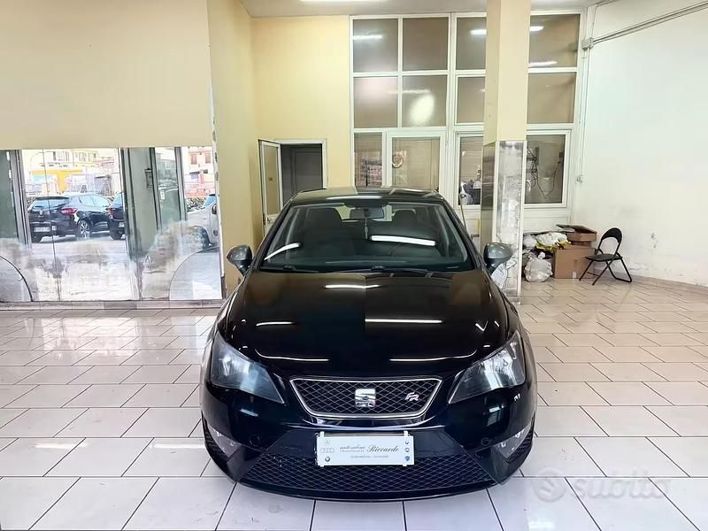 Usata Seat Ibiza FR 90 CV (66 kW) 2014 Nero Berlina