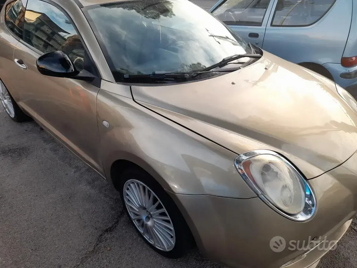 Usata Alfa Romeo MiTo Distinctive 120 CV (88 kW) 2010 Giallo Utilitaria