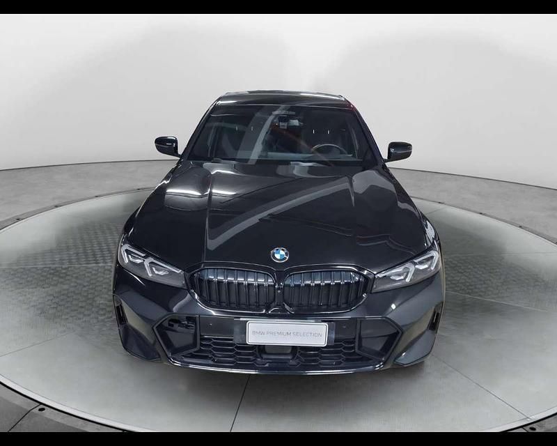 Usata BMW 320 M Sport 190 CV (139 kW) 2025 Black sapphire metallizzato Berlina
