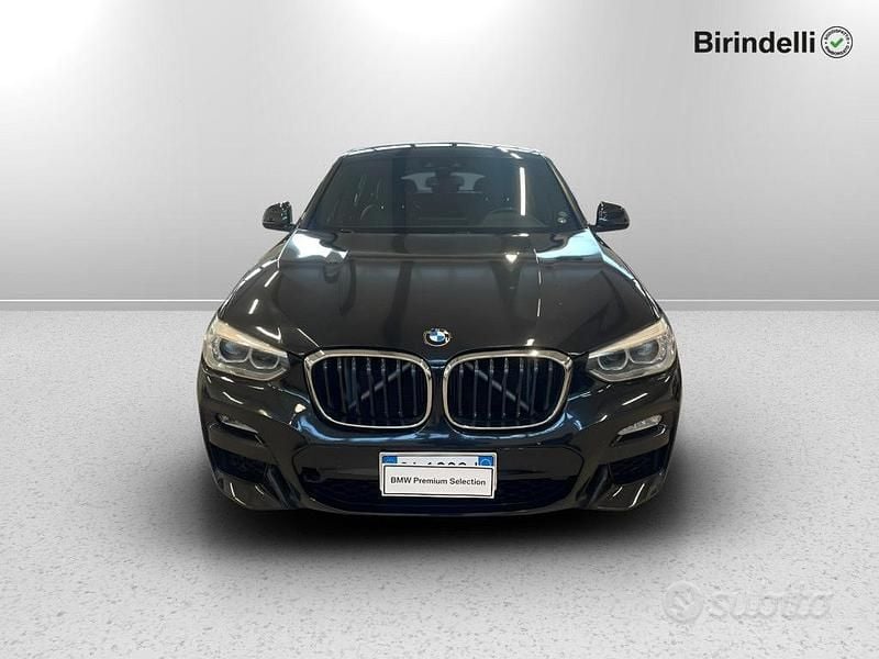 Usata BMW X4 M Sport 190 CV (139 kW) 2019 Black sapphire metallizzato SUV