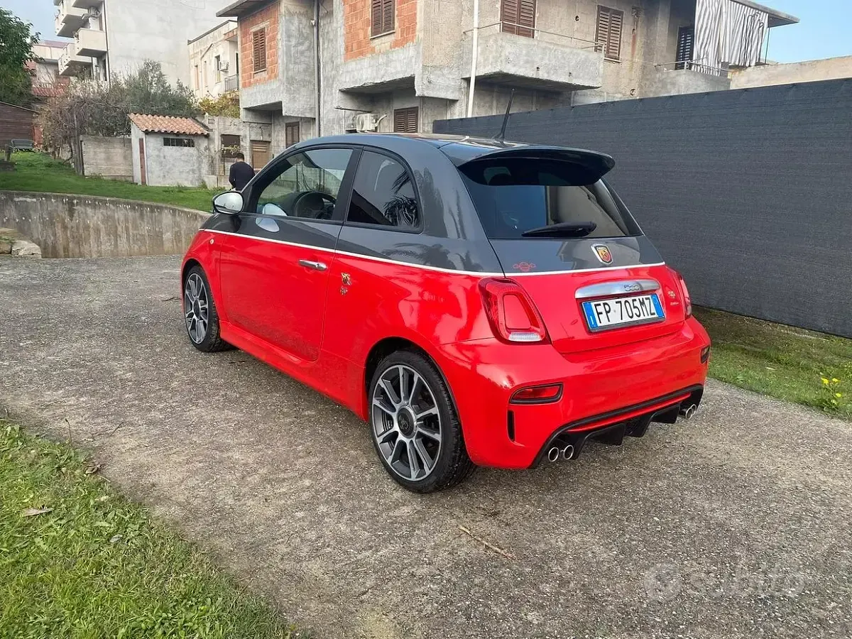 Usata Abarth 595 Turismo 165 CV (121 kW) 2018 Rosso Berlina