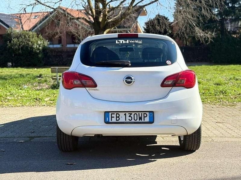 Usata Opel Corsa Swing 90 CV (66 kW) 2015 Utilitaria