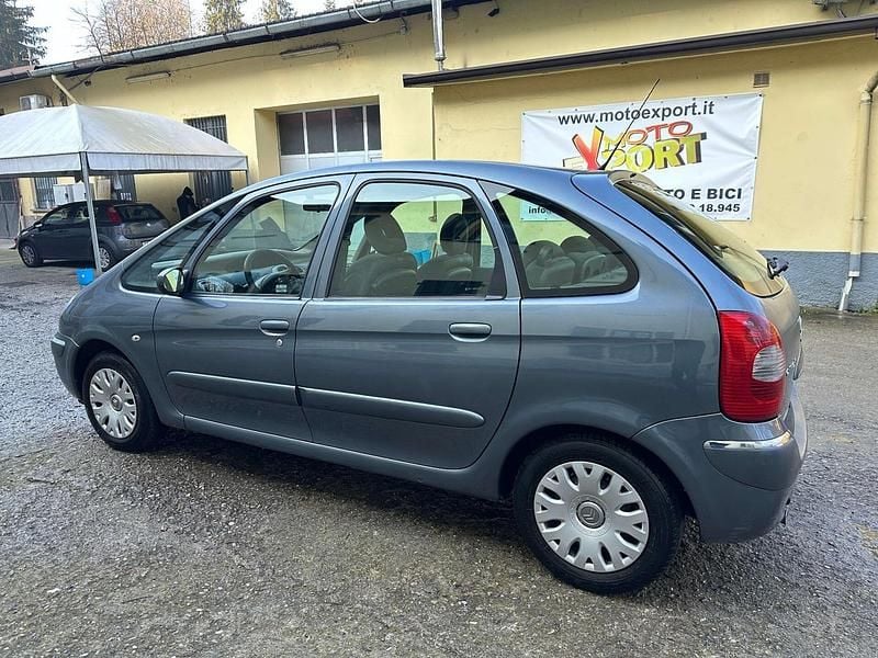 Usata Citroën Xsara Picasso Elegance 109 CV (80 kW) 2006 Grigio Monovolume