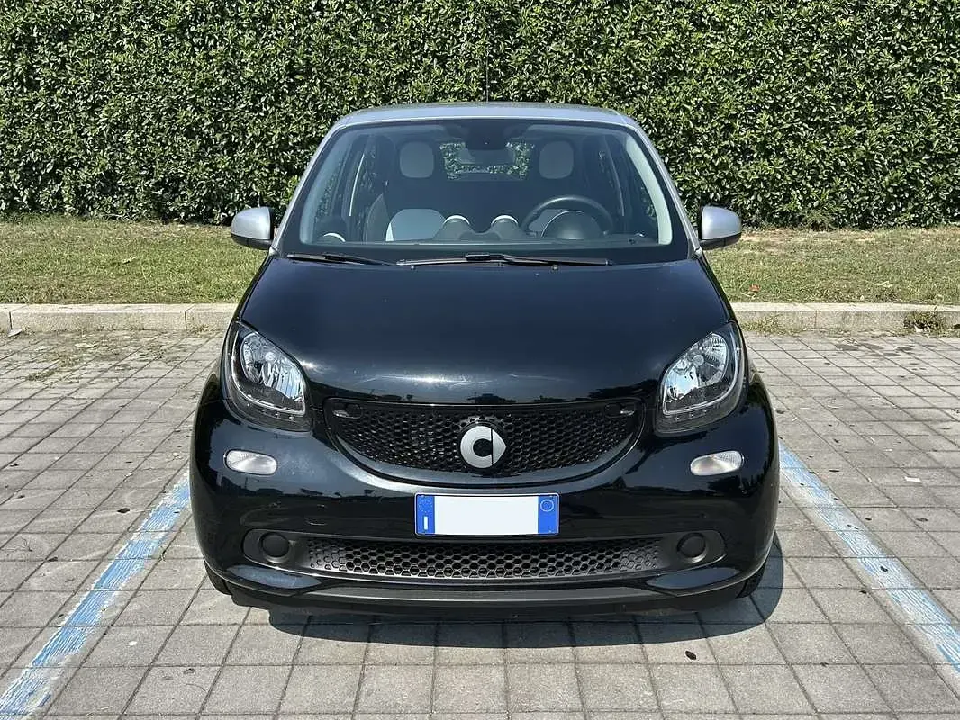 Usata Smart ForFour Passion 71 CV (52 kW) 2015 Nero Utilitaria