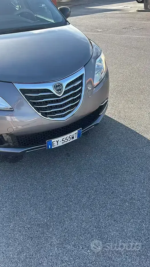 Usata Lancia Ypsilon 69 CV (50 kW) 2015 Utilitaria
