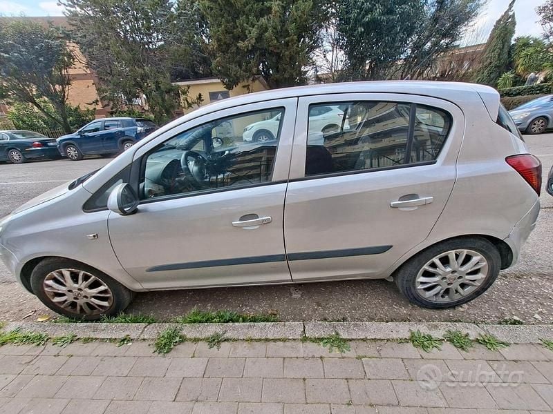 Usata Opel Corsa 2008 Grigio Utilitaria