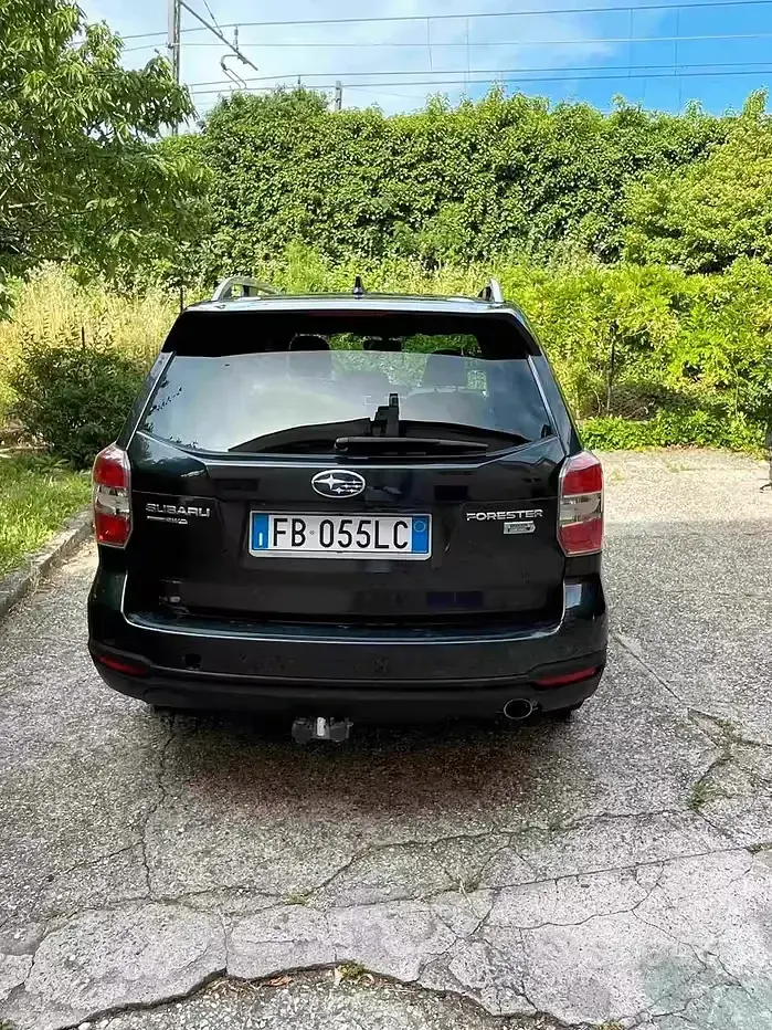 Usata Subaru Forester 147 CV (108 kW) 2015 Nero SUV