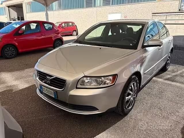 Usata Volvo S40 Summum 101 CV (74 kW) 2008 Grigio Berlina