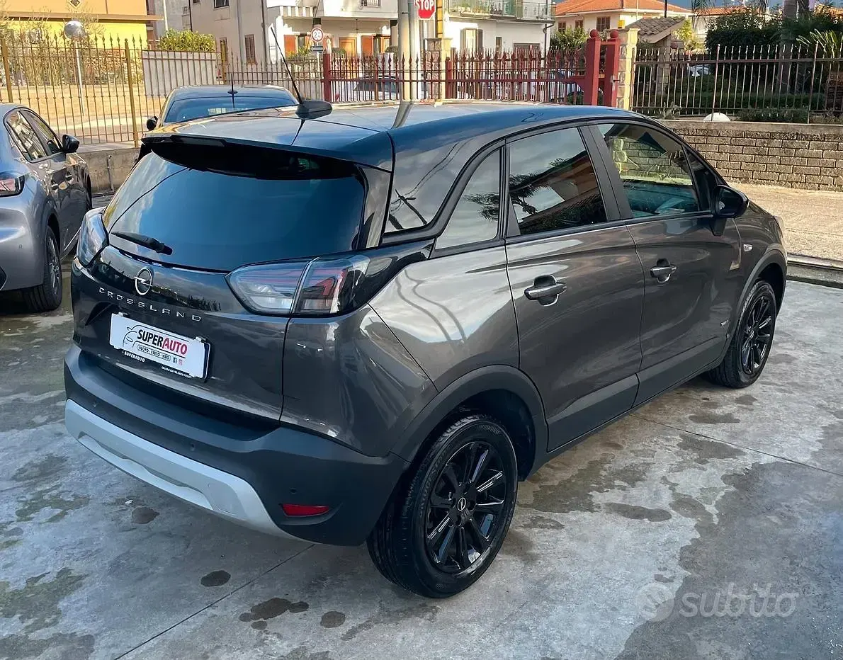 Usata Opel Crossland Design & Tech 110 CV (80 kW) 2022 Grigio SUV