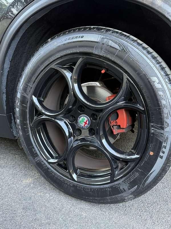 Usata Alfa Romeo Stelvio Sprint 160 CV (117 kW) 2019 SUV