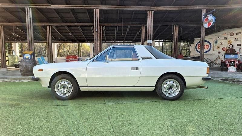 Usata Lancia Beta 101 CV (74 kW) 1977 Bianco Cabrio