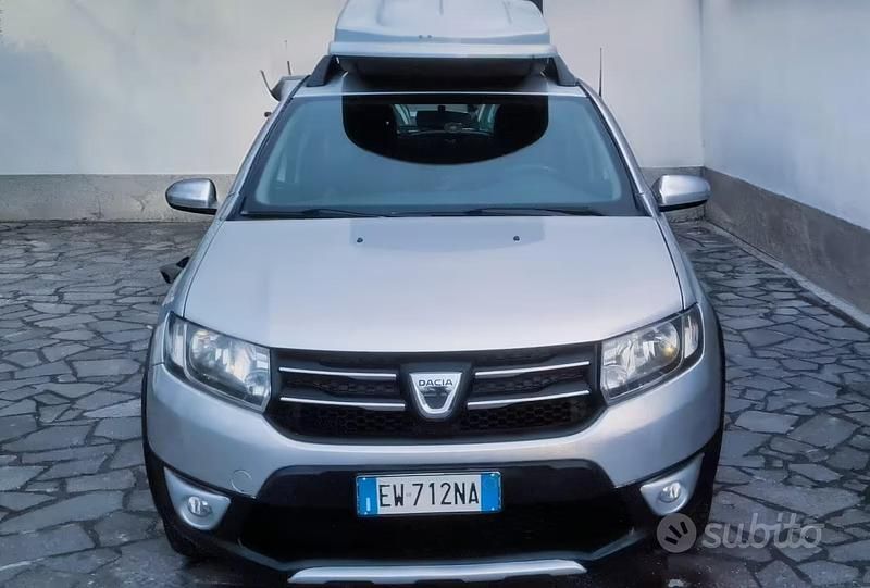 Usata Dacia Sandero Prestige 90 CV (66 kW) 2014 Grigio Berlina