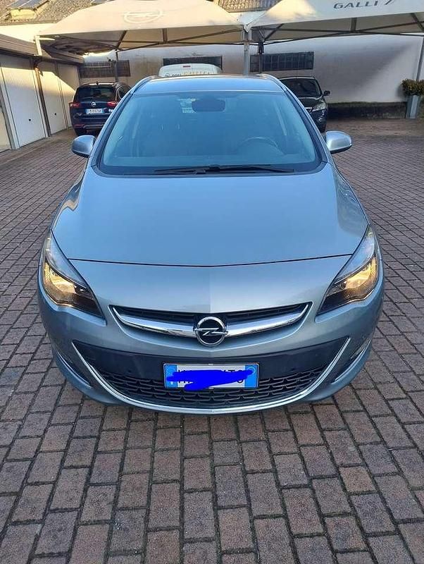 Usata Opel Astra Cosmo 110 CV (80 kW) 2015 Grigio Station wagon